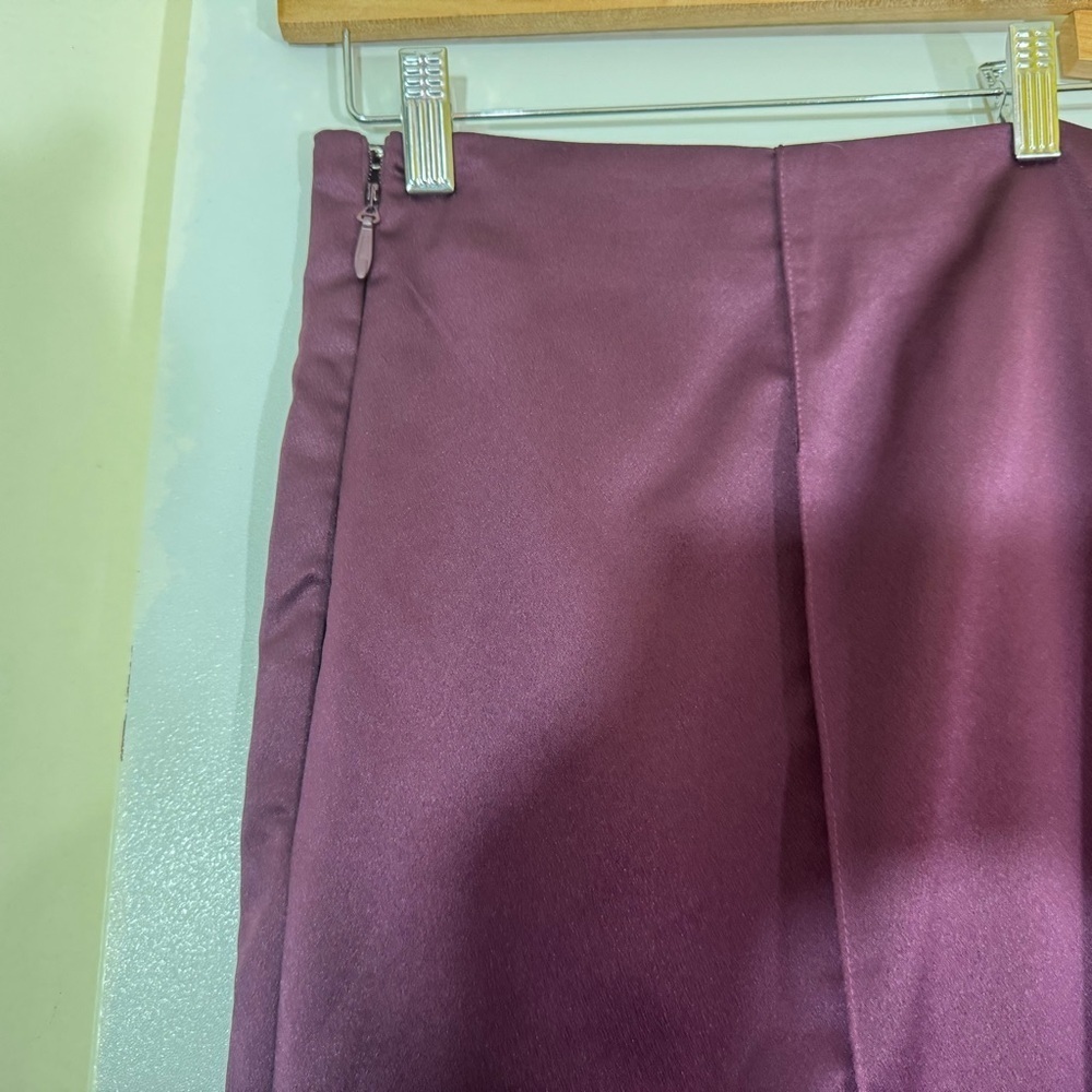 Prettylittlething Premium Plum Constructed Satin Pleat Wide Leg Pants - Picture 7 of 12